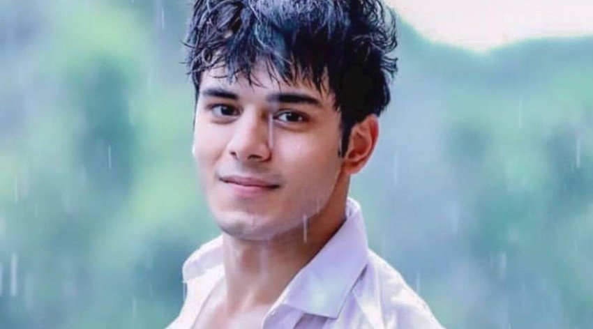 Siddharth Sharma: एक्टर सिद्धार्थ शर्मा टीवी शो 'पंच बीट' में नजर आए थे।