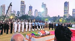 नहीं रहीं सुर साम्राज्ञी लता मंगेशकर, थम गई सुरधारा