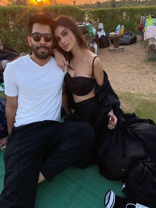 mouni roy unseen pictures