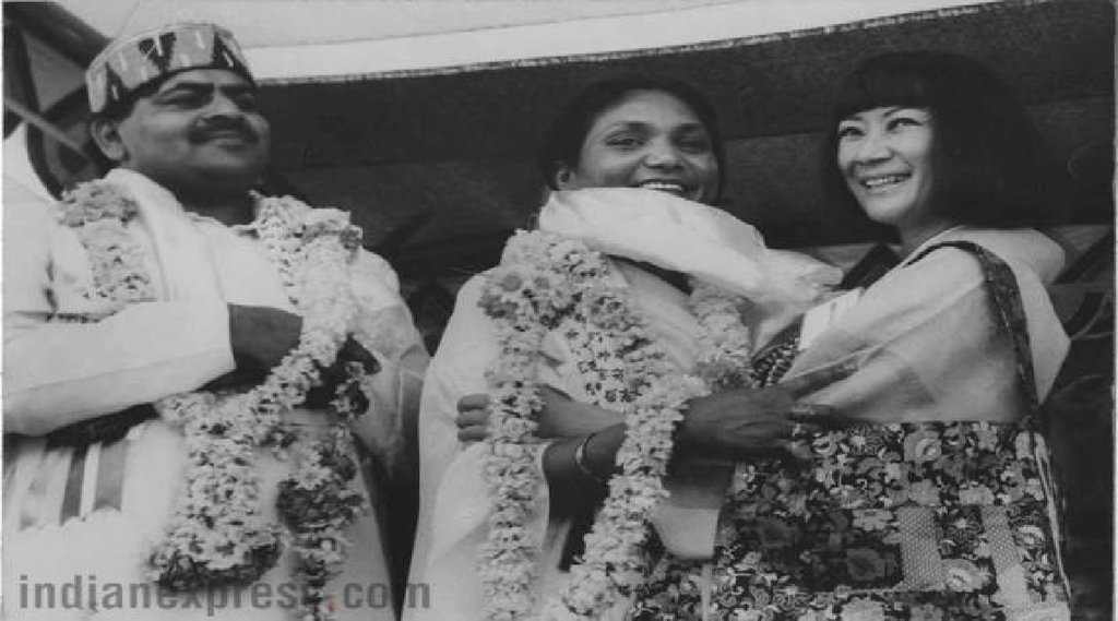 Phoolan devi, Arjun Singh, MP Former CM, Arjun Singh Book, Sher singh