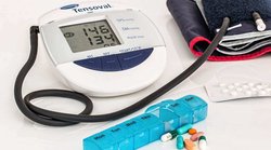 High BP Symptoms: हाई ब्लड प्रेशर के इन वॉर्निंग साइन को नहीं करें नजरअंदाज