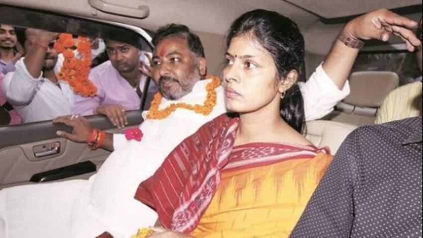 योगी सरकार में मंत्री स्वाति सिंह और उनके पति दयाशंकर सिंह भी यूपी की राजनीति में एक्टिव हैं। 