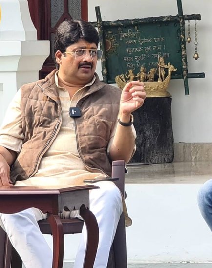 राजा भैया ने हाल ही में द लल्लनटॉप तो दिये एक इंटरव्यू में बताया कि उनके पिता ने उनके लिए ना तो कभी वोट मांगा और ना ही खुद कभी वोट किया।