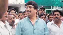 डिंपल यादव ने छुए पैर लेकिन मायावती के भतीजे ने नहीं दी थी इज्जत, राजा भैया ने सुनाया मुलायम सिंह और अखिलेश से जुड़ा किस्सा