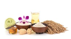 Hair Care Tips: बाल डैमेज हो रहे हैं तो चावल के साथ करें इन दो चीज़ों का इस्तेमाल, बाल दिखेंगे स्मूथ