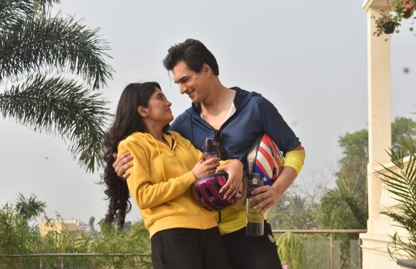 भले ही कायरा के फैंस को अपनी ये पसंदीदा जोड़ी सीरियल में नजर नहीं आ रही, लेकिन एलबम में दोनों का रोमांस देखने का उन्हें खूब मौका मिल रहा है। Photos: Social Media