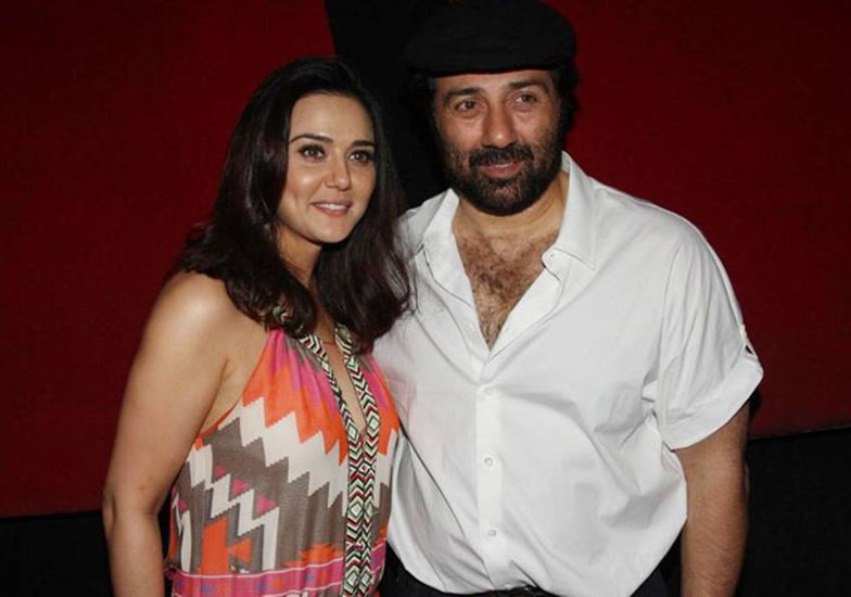 फिल्म में लंबे समय बाद सनी और प्रीति की जोड़ी एक साथ दिखी थी। फिल्म के प्रमोशन से जुड़े एक प्रेस कॉन्फ्रेंस&nbsp;में दोनों मौजूद&nbsp;थे।