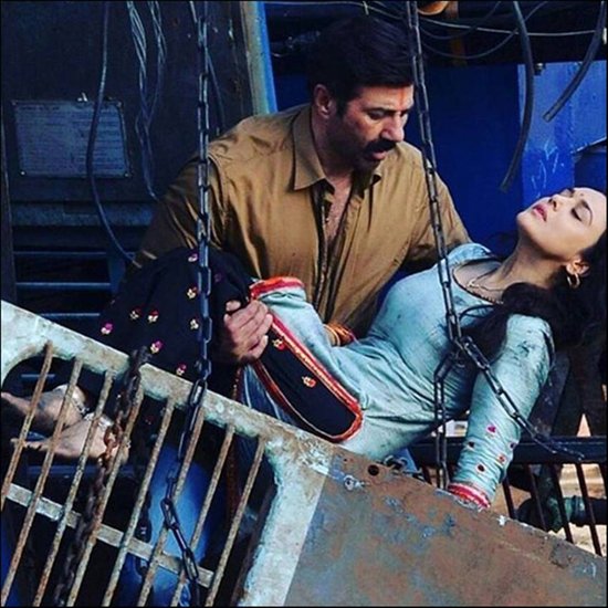 दरअसल पूरा मामला साल साल 2018 का है। इस साल नवंबर महीने में रिलीज हुई फिल्म भैयाजी सुपरहिट में सनी देओल&nbsp;और प्रीति जिंटा ने साथ काम किया था।