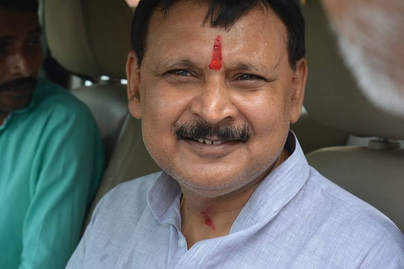 पूर्वांचल के सबसे पहले बाहुबली कहे जाने वाले हरिशंकर तिवारी के बेटे विनय शंकर तिवारी गोरखपुर की चिल्लूपार सीट से चुनाव लड़ रहे हैं।