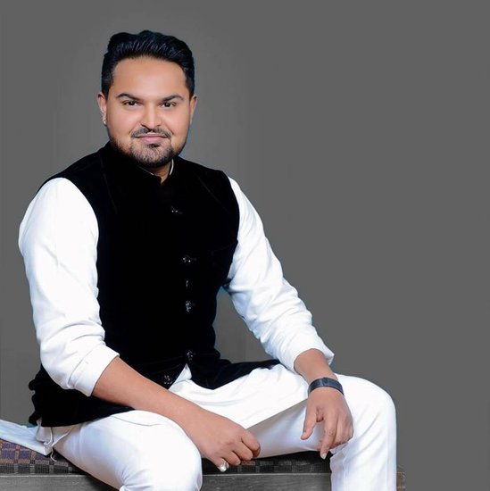 गोंडा विधानसभा सीट से बाहुबली बृजभूषण शरण सिंह के बेटे प्रतीक भूषण बीजेपी के टिकट से मैदान में हैं।