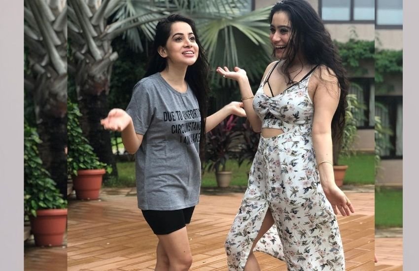 उर्फी की तीसरी बहन डॉली जावेद हैं, जो पेशे से ब्लॉगर हैं और इंस्टा इन्फ्लुएंसर भी हैं। 