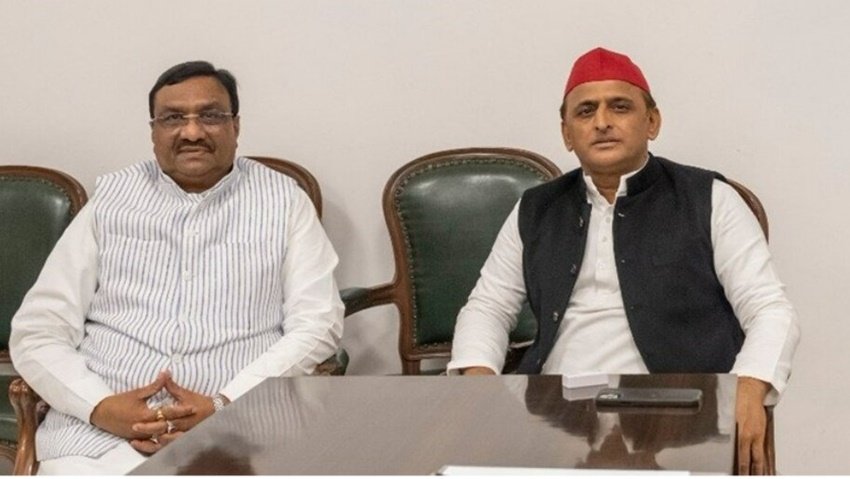 स्वामी प्रसाद मौर्य की तरह योगी सरकार में मंत्री पद और बीजेपी छोड़ धर्म सिंह सैनी भी सपा में चले गए थे। वह सहारनपुर की नकुंड़ विधानसभा सीट से चुनाव लड़े और बीजेपी के मुकेश चौधरी से हार गए। 