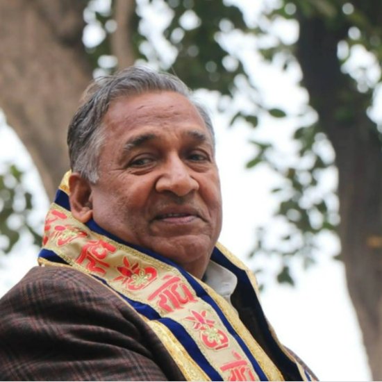 कई पार्टियों में रह चुके मथुरा के मांट से बसपा विधायक श्याम सुंदर शर्मा भी आठ बार विधायकी लड़े और हर बार जीतकर सदन पहुंचे।