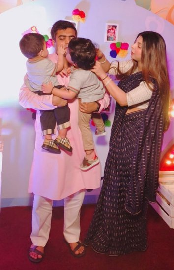 तेज प्रताप यादव और राजलक्ष्मी यादव एक ही कॉलेज में पढ़ते थे। हालांकि दोनों अलग कोर्स और अलग बैच में थे।