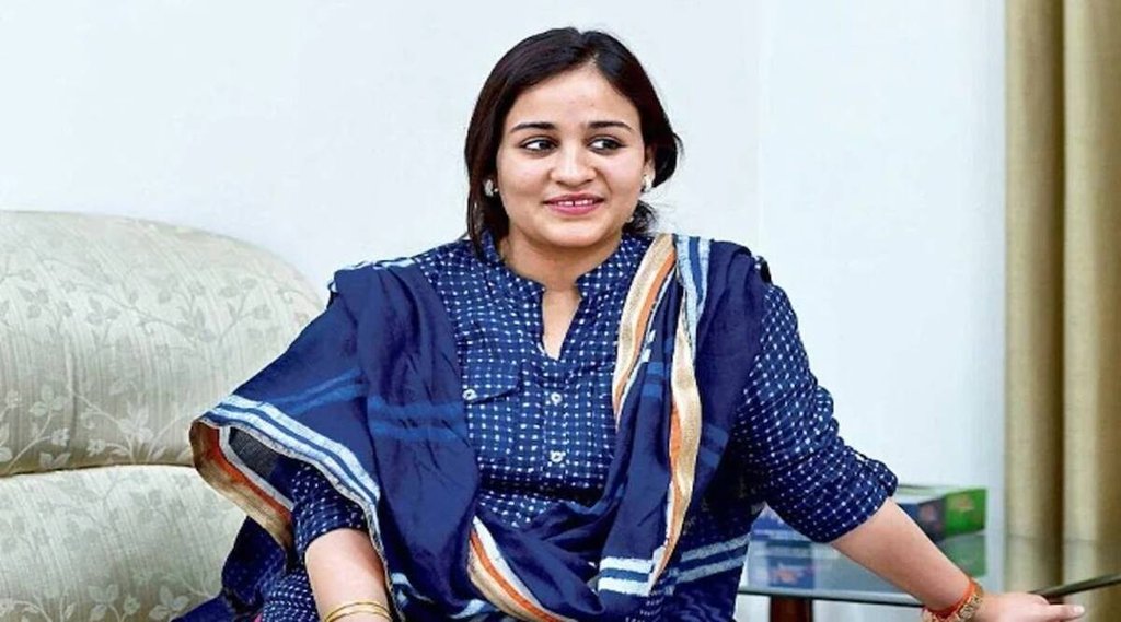 Aparna Yadav| Aprana Yogi Cabinet| Aparana Yadav Yogi Cabinet Photo|