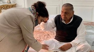 Aparana With Mulayam| Aparana Yadav| Aparana Yadav Photo|