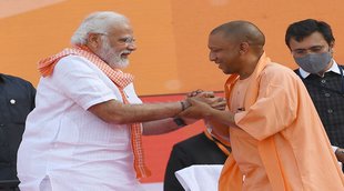 Yogi Adityanath With PM Modi| Yogi Shapath Grahan| Yogi Swearing In