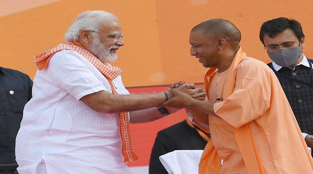 Yogi Adityanath With PM Modi| Yogi Shapath Grahan| Yogi Swearing In