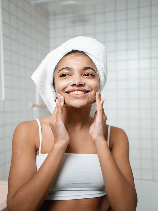 FACE WASH TIPS FOR SUMMER