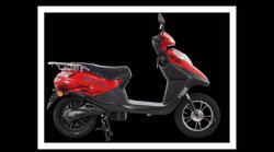 हीरो इलेक्ट्रिक Flash स्कूटर सिंगल चार्ज में देता है 50 किमी की रेंज, चलाने के लिए नहीं चाहिए DL, जानिए फीचर्स और प्राइस