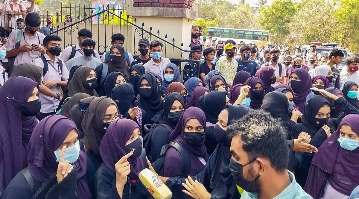 Karnataka Hijab Row | Karnataka Hijab Controversy | Karnataka Karnataka Hijab Row | Karnataka Hijab Controversy | Karnataka