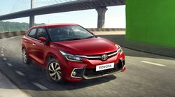 हेड अप डिस्प्ले, 360 डिग्री कैमरा और वॉयस कमांड के साथ लॉन्च हुई Toyota Glanza 2022, पढ़ें पूरी डिटेल