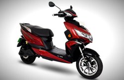 Okhi90 देश का पहला 16 इंच व्हील वाला इलेक्ट्रिक स्कूटर, जानिए कैसे होंगे फीचर्स और स्पेसिफिकेशन