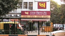 PNB ने चेक पेमेंट को लेकर बदले नियम, जान लें वरना अटक सकता आपका पैसा