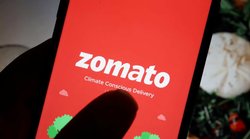 Zomato के 10 मिनट में फूड डिलीवरी पर भड़की तेलंगाना की वर्कर्स यूनियन, कहा – बिजनेस के लिए खतरे में न डालें हमारी जान