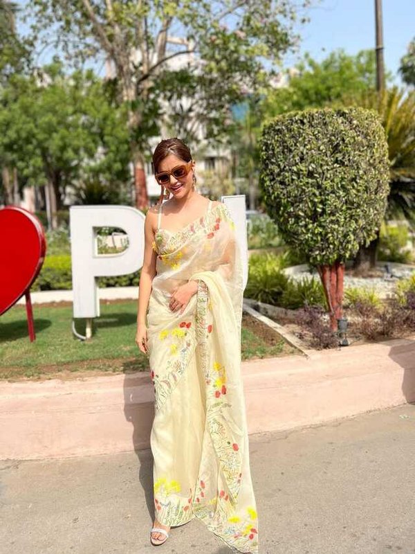RUBINA DILAIK IN FLORAL SAREE AND SUNGLASSES