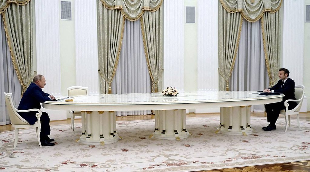 RUSSIA-PUTIN-ITALY-TABLE (1)