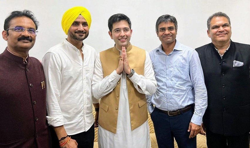 बता दें कि हाल ही में आम आदमी पार्टी द्वारा जिन पांच लोगों को राज्यसभा का सांसद बनाया गया है उनमें राघव चड्ढा भी शामिल हैं।
