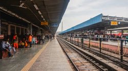 भारतीय रेलवे IRCTC से अलग खोलने जा रहा 100 से अधिक फूड प्लाजा, सस्ती दरों पर मिलेंगी चीजें; जानें और क्या होगा खास