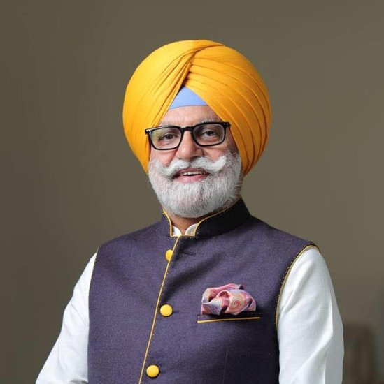 पंजाब सरकार में मंत्री रह चुके राणा गुरजीत राज्य के बड़े कांग्रेस नेता हैं। वह कपूरथला हलके से चुनाव लड़ रहे हैं। राणा गुरजीत के पास भी लैंड क्रूजर कार है। 