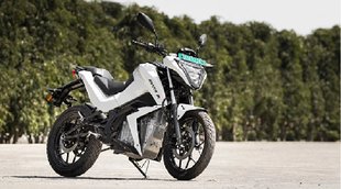Revolt RV 300 vs Tork Kratos R