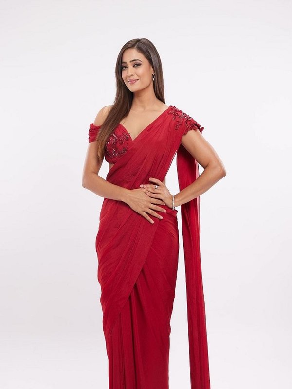 SHWETA TIWARI - AGE 40