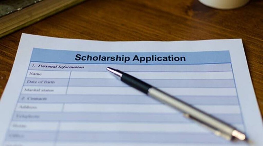 Mukhtar Abbas Naqvi, MoMA, Scholarship Schemes