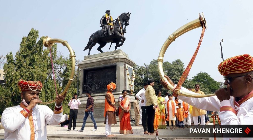 शिवाजीनगर में श्री शिवाजी प्रिपरेटरी मिलिट्री स्कूल में छत्रपति शिवाजी महाराज जयंती समारोह। (फोटो- इंडियन एक्सप्रेस)