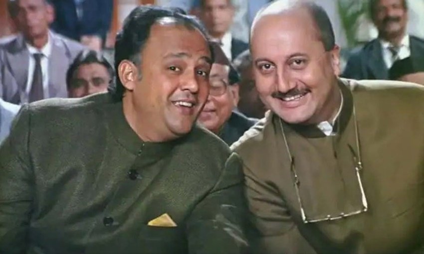 फिल्म हम आपके हैं कौन के लिए भी अनुपम खेर को हमेशा याद किया जाता है। लकवाग्रस्त होने के बावजूद भी अनुपम खेर ने फिल्म में दमदार अभिनय किया था।