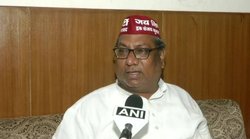 यूपी विधानपरिषद: फूट-फूटकर रोए संजय निषाद, बोले- सपा ने मुझे बेवजह जेल में रखा, सीएम योगी ने ली मेरी सुध