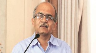 prashant bhushan , lawyer, delhi university, advocate