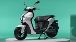 Yamaha का Neo इलेक्ट्रिक स्‍कूटर्स लॉन्‍च: दो स्‍वैपेबल बैटरी तकनीक के साथ 2.03kW का देता है पावर, सिंगल चार्ज में अधिक रेंज का दावा