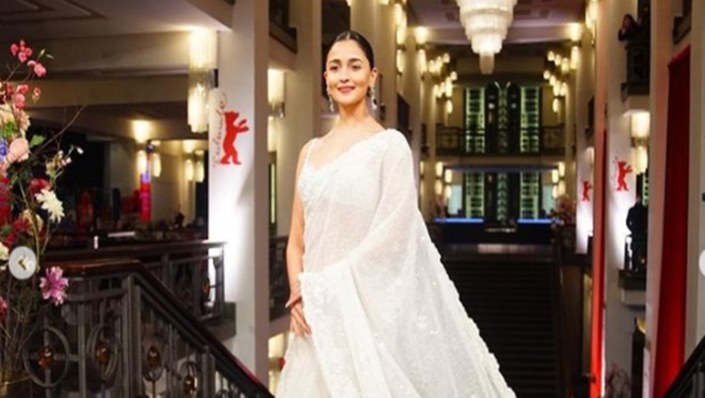 Alia Bhatt, Bollywood, Entertainment