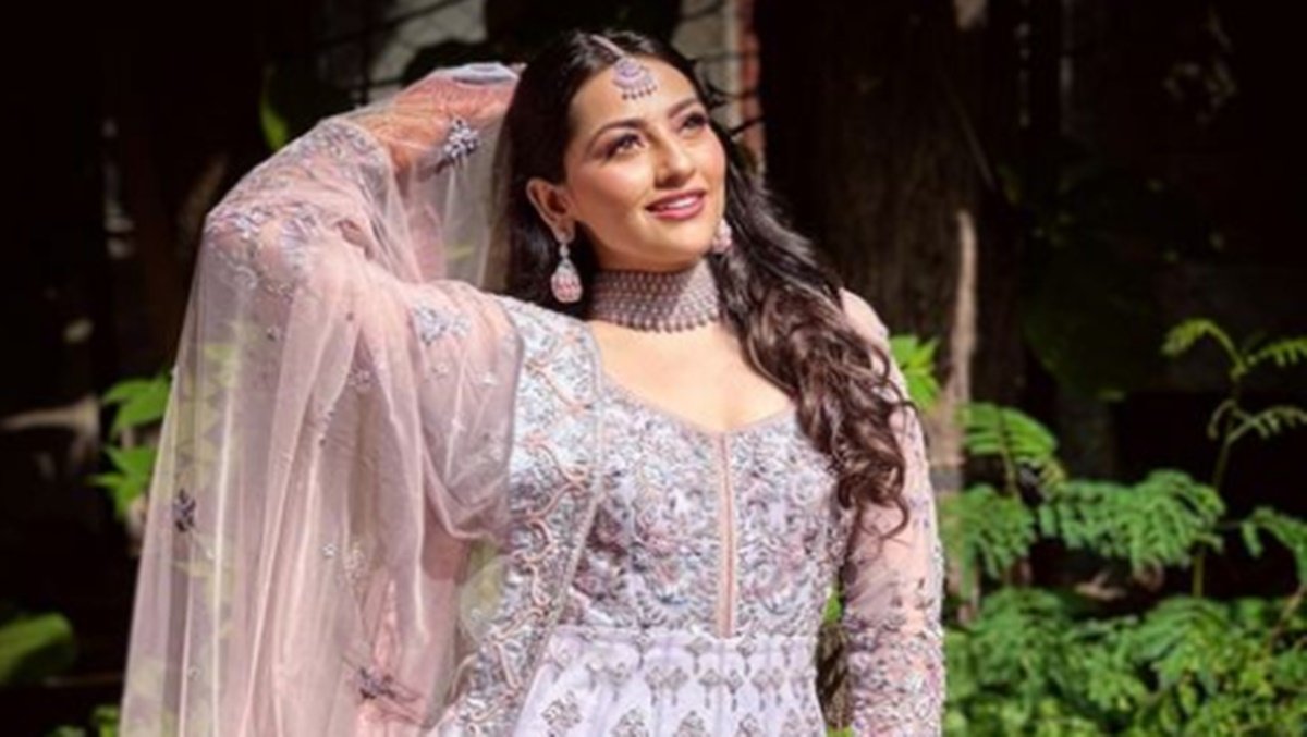 Angha Bhosle, Angha, Anupama