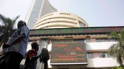 Share Market में बिकवाली हावी, विदेशी निवेशकों ने 3 दिन में निकाले 18,614 करोड़