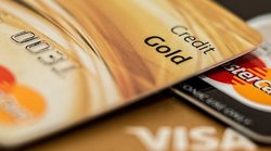 देश में बढ़ी क्रेडिट कार्ड से खर्च करने वालों की संख्या, लेनदेन 2 अरब के पार