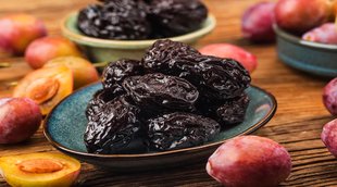 fresh prune, dried prune