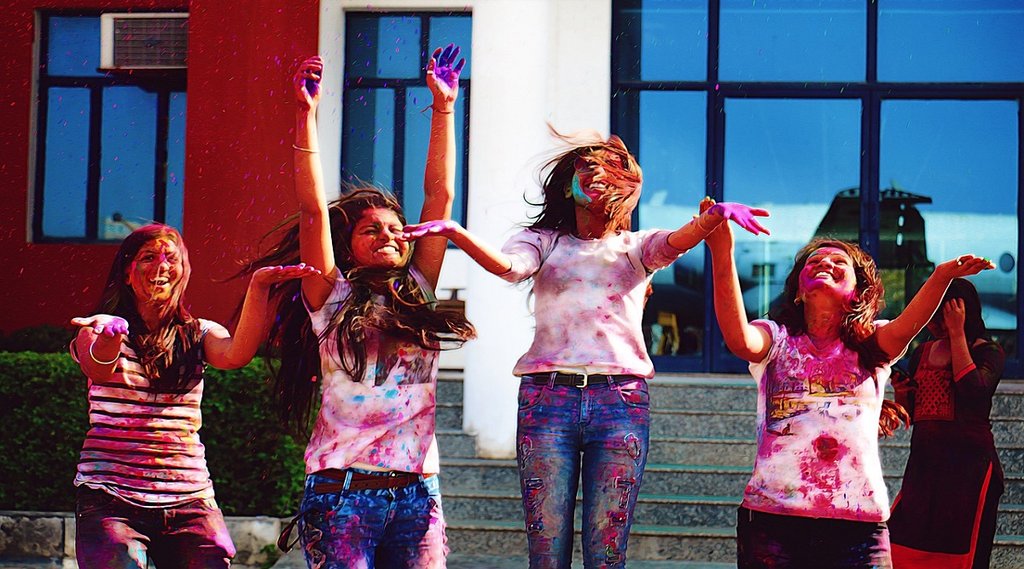 holi colour