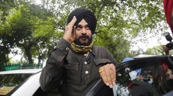 पंजाब में कांग्रेस को निपटाने के बाद इस्तीफा भी एक लाइन में निपटा दिया- नवजोत सिंह सिद्धू के इस्तीफे पर यूं चुटकी ले रहे लोग