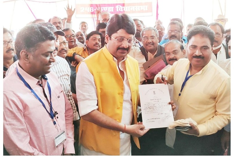 राजा भैया इस बार भी कुंडा सीट से विधायक बने हैं। राजा भैया यहां से लगातार सातवीं बार विधानसभा का चुनाव जीते हैं।